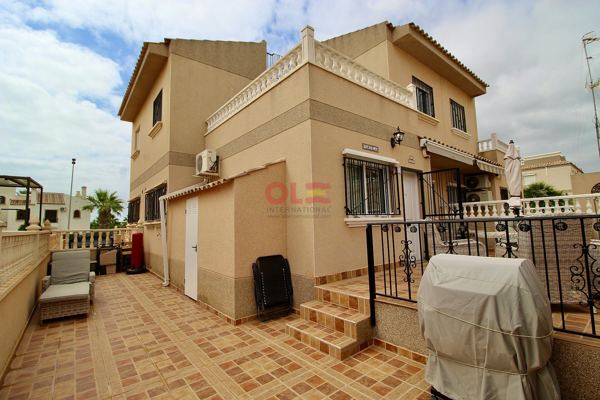 Renovated semi-detached house with 3 bedrooms in Villamartín *