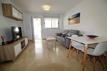 Apartament cu 2 camere la parter langa Villamartin * in Ole International