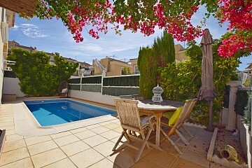 Villa met 3 slaapkamers in de buurt van Villamartín in Ole International