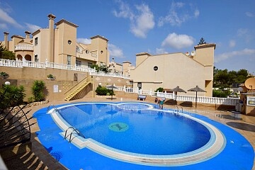 3 bedroom semi-detached house near Villamartín and Campoamor Golf * in Ole International