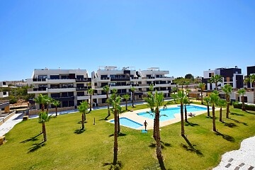Rymlig modern 2-rumslägenhet med stor terrass i Playa Flamenca  in Ole International