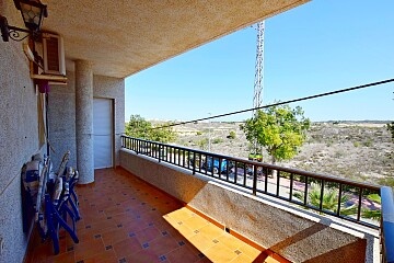 Grande casa con 7 camere da letto a San Miguel  in Ole International