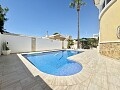 Villa indipendente con piscina privata a Orihuela Costa * in Ole International