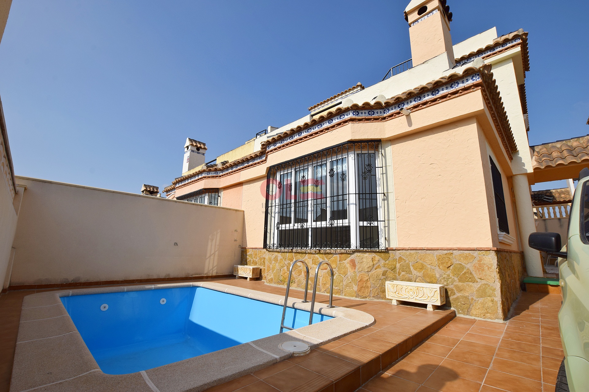 3 bedroom semidetached villa with private pool nr. Villamartin, Playa Flamenca & Los Altos  *