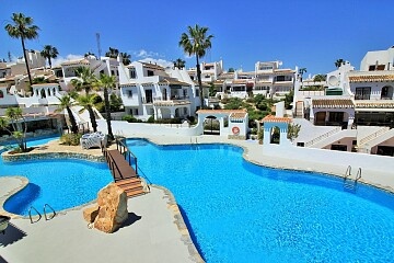 Penthouse de 2 chambres à Villamartín in Ole International