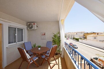 Apartamento de 2 dormitorios en Playa Flamenca  in Ole International