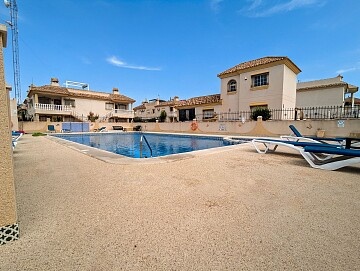 Bungalow planta alta de 2 dormitorios con solárium en Villamartín  * in Ole International