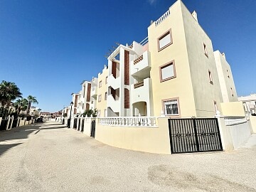 2 bedroom apartment near the Zenia Boulevard shopping centre in Ole International