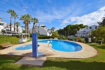 Bungalow met 2 slaapkamers op de begane grond in Villamartín * in Ole International