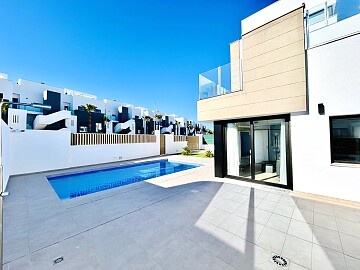 Villa individuelle de 3 chambres avec jardin et piscine à Guardamar del Segura * in Ole International