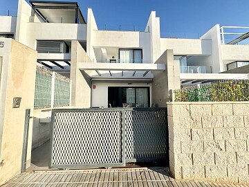 Luxury villa for short-term rental in Orihuela Costa * in Ole International