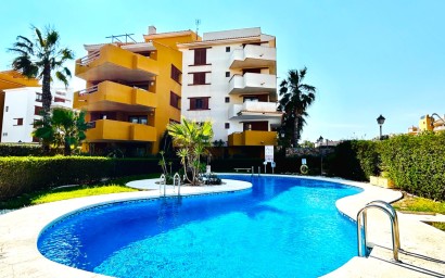 Apartment - Alquiler a largo plazo - Torrevieja - Punta Prima