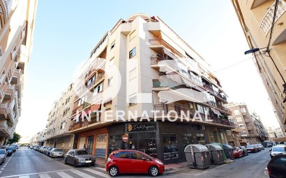 Apartment - Odsprzedaż - Torrevieja - Playa de los Locos