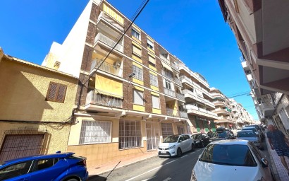 Apartment - Odsprzedaż - Torrevieja - Playa del Cura