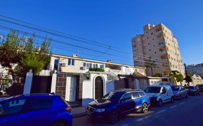 Apartment - Odsprzedaż - Torrevieja - RP135927