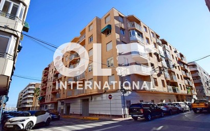 Apartment - Перепродажа - Torrevieja - Playa del Acequión