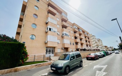 Apartment - Resale - Torrevieja - Nueva Torrevieja