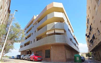 Garage - Resale - La Mata - La Mata