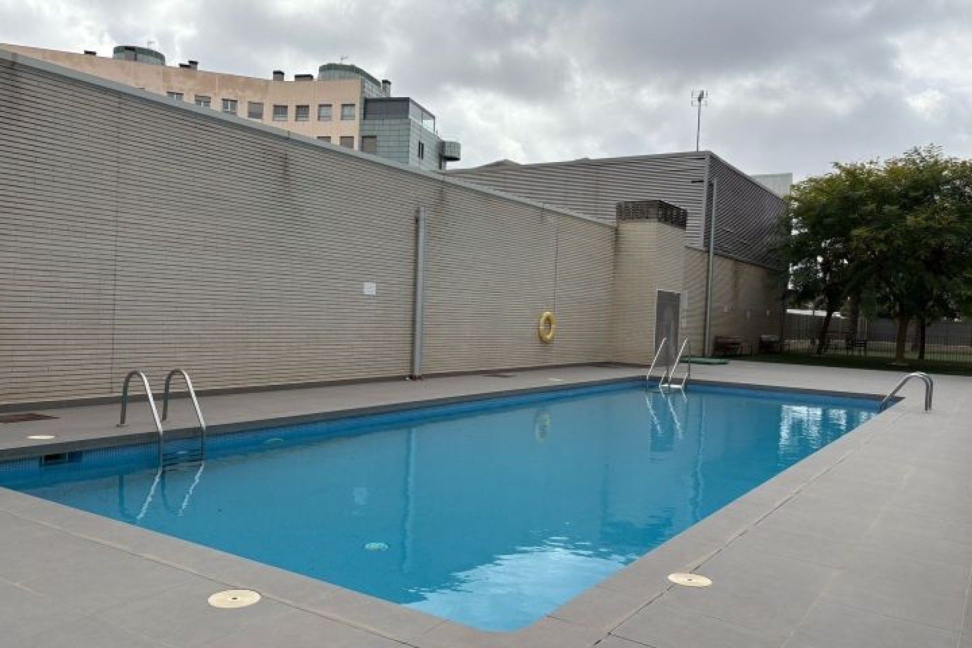 Herverkoop - Apartment - Elche