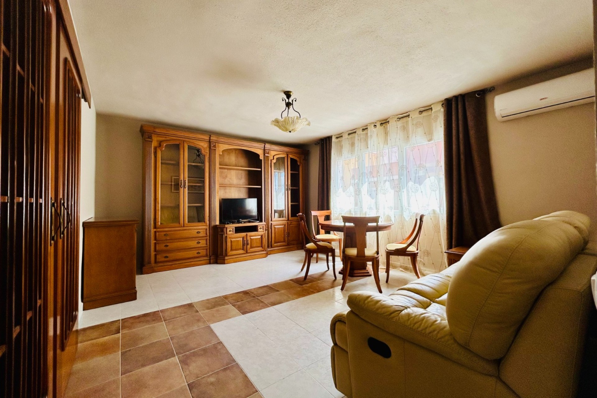 Herverkoop - Apartment - Torrevieja - Parque de las Naciones