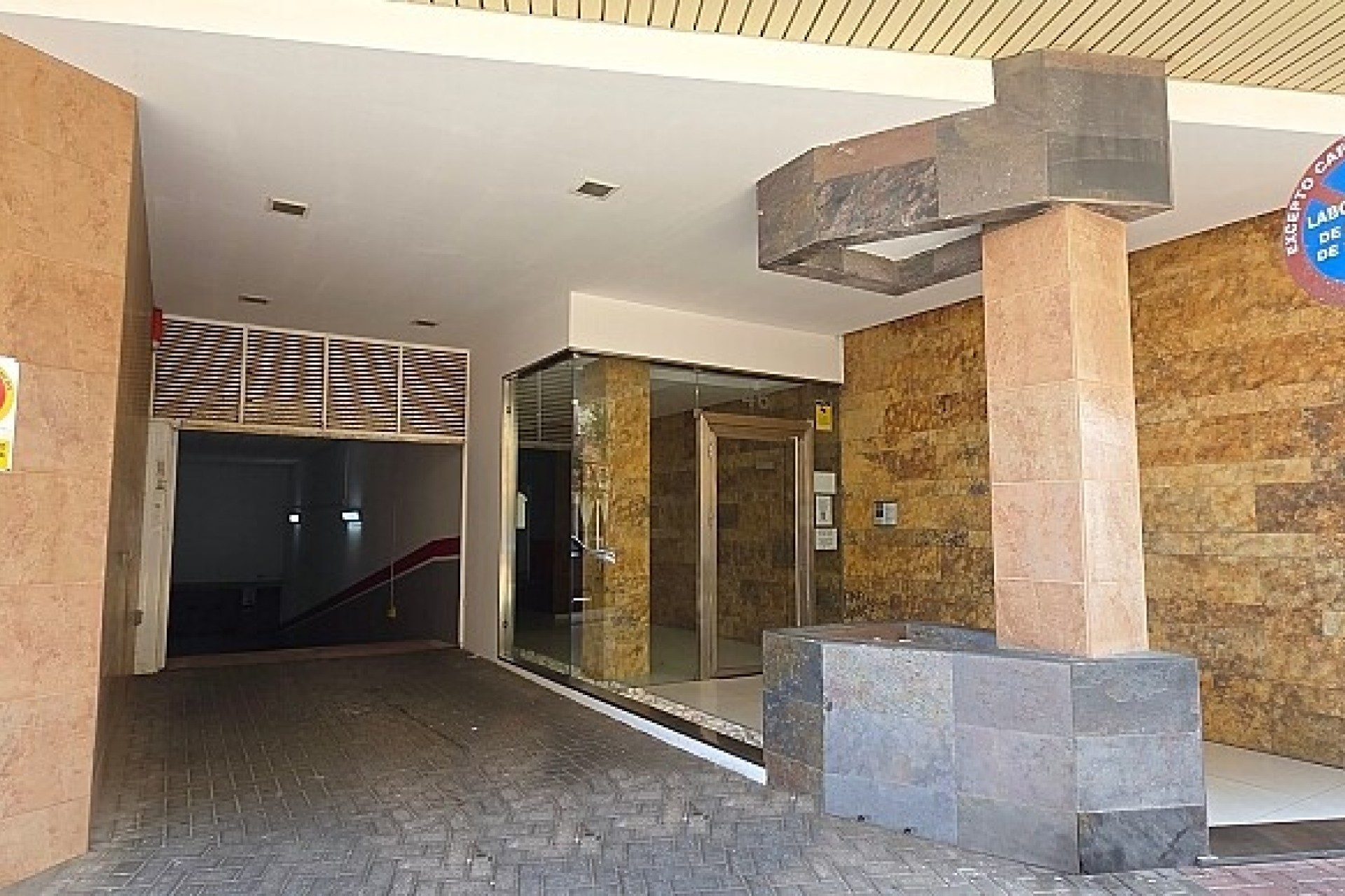 Herverkoop - Garage - La Mata