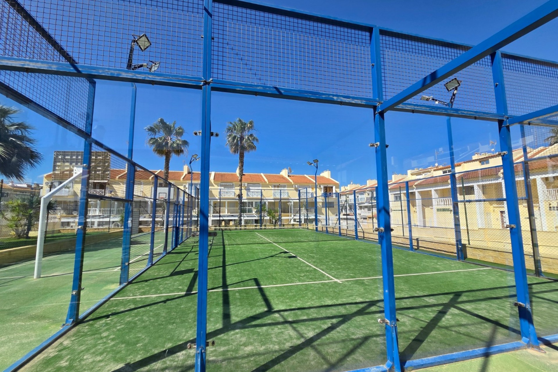 Herverkoop - Herenhuis - La Mata
