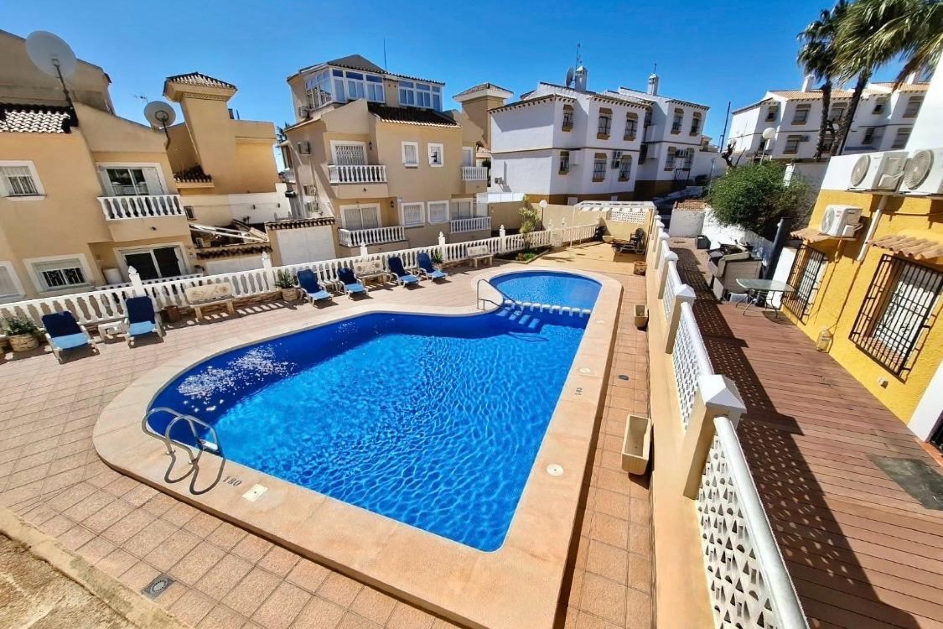 Herverkoop - Villa - Orihuela Costa - Villamartin area