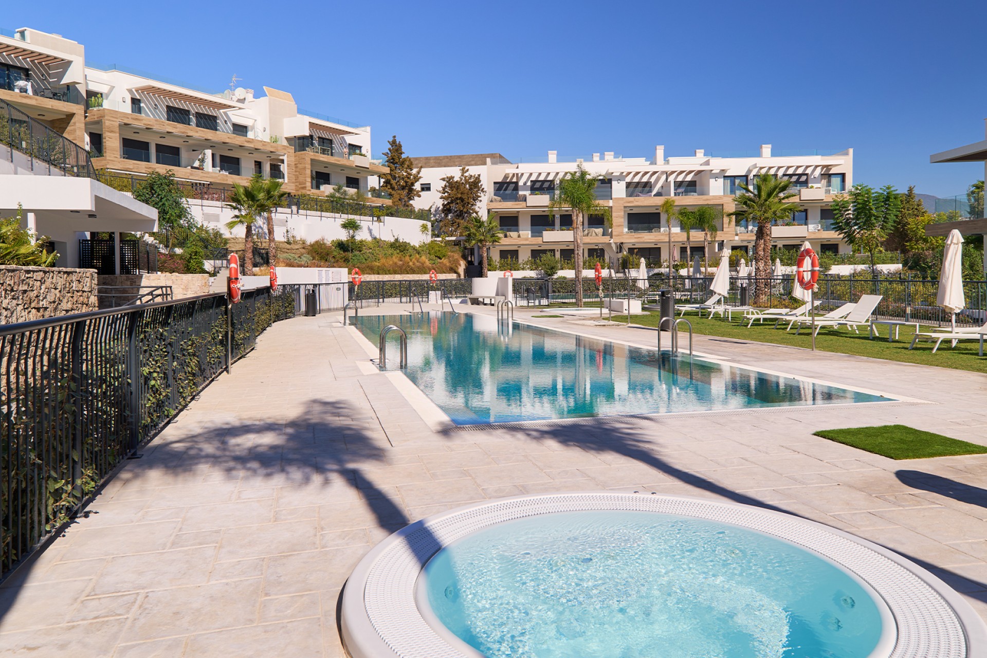 New Build - Apartment - Estepona (Málaga) - Spain