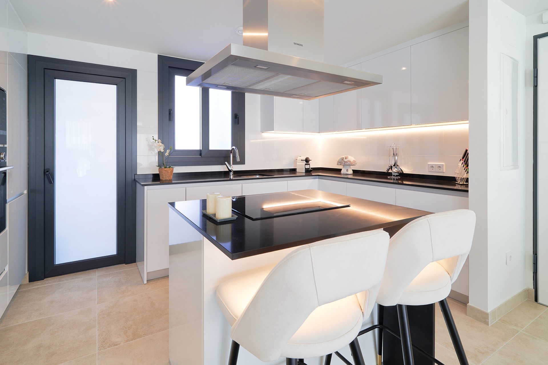Nieuwbouw Woningen - Apartment - Estepona (Málaga) - Spain