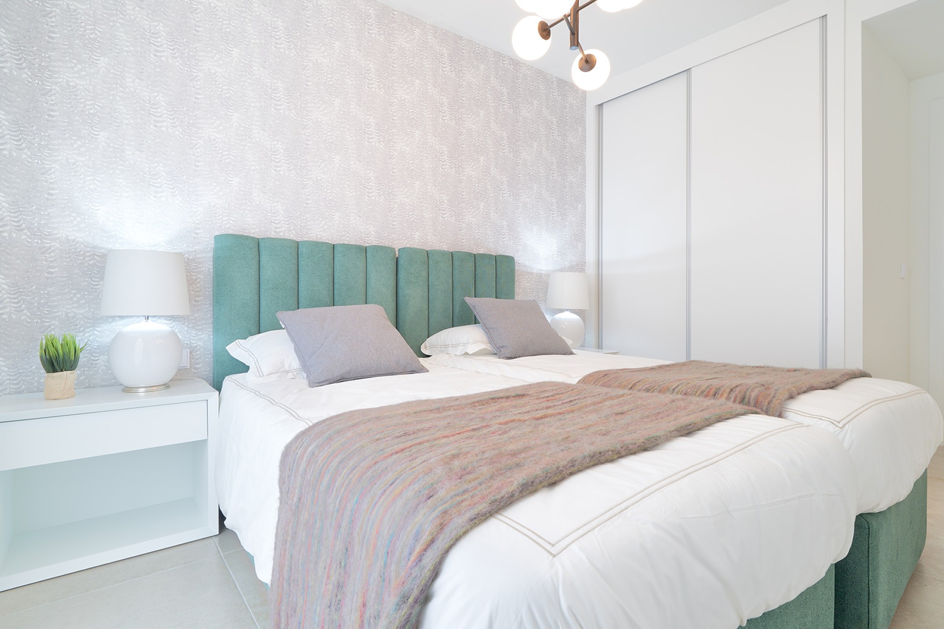 Новое здание - Apartment - Estepona (Málaga) - Spain