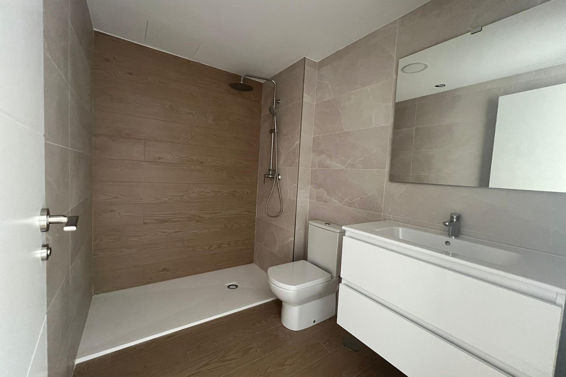 Новое здание - Таунхаус - La Union - centro