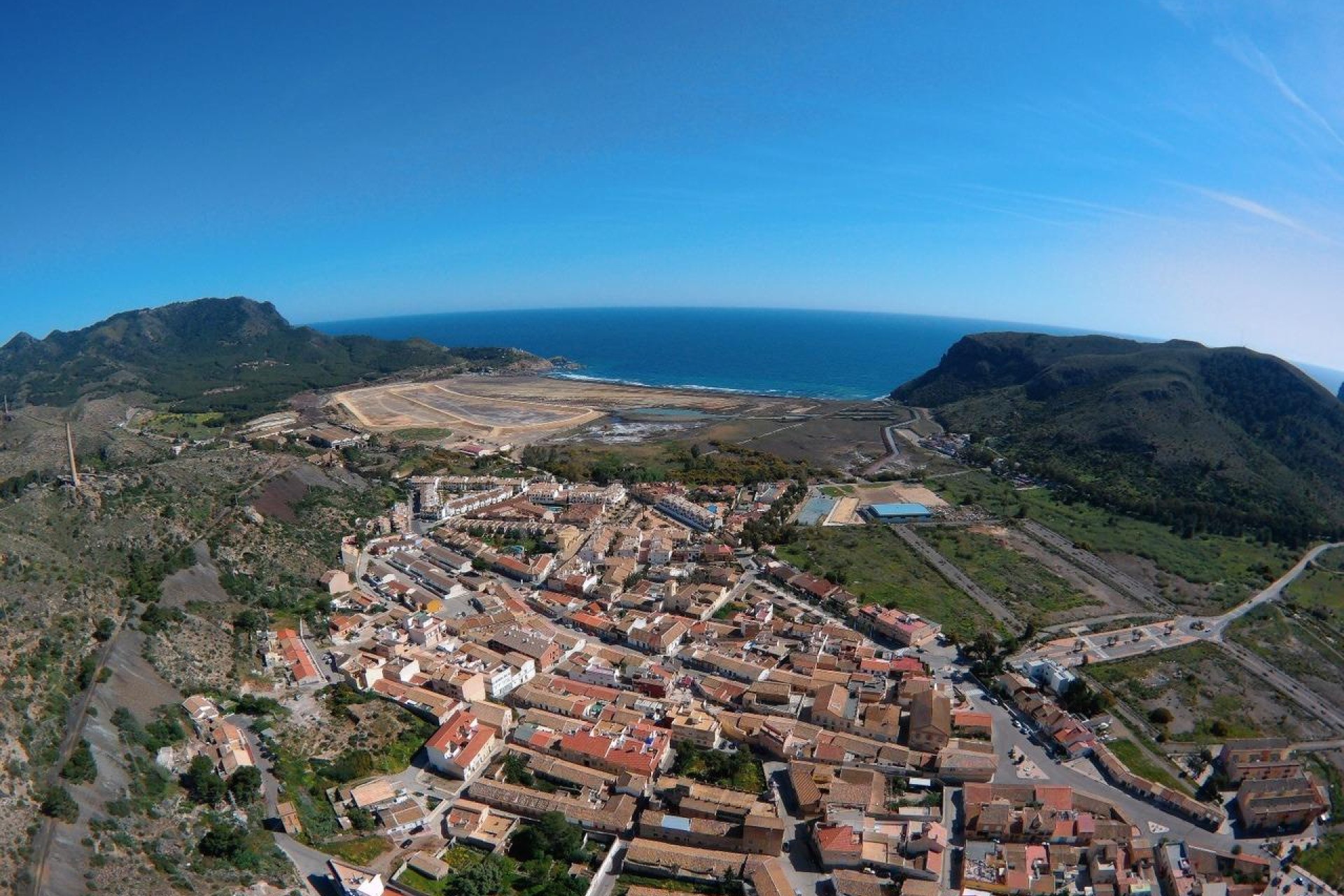 Новое здание - Таунхаус - La Union - centro