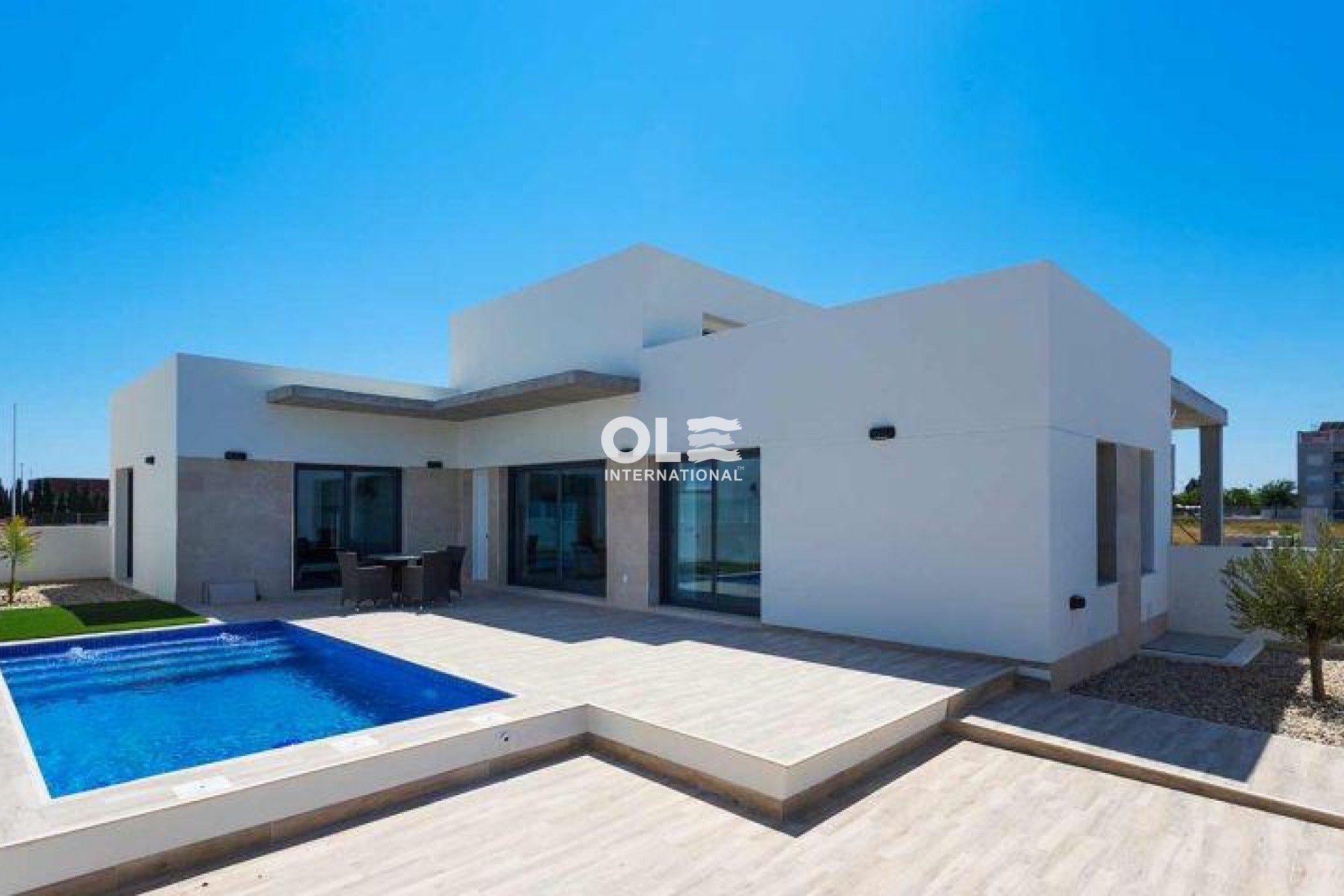 Новое здание - Villa - Daya Nueva - Centro