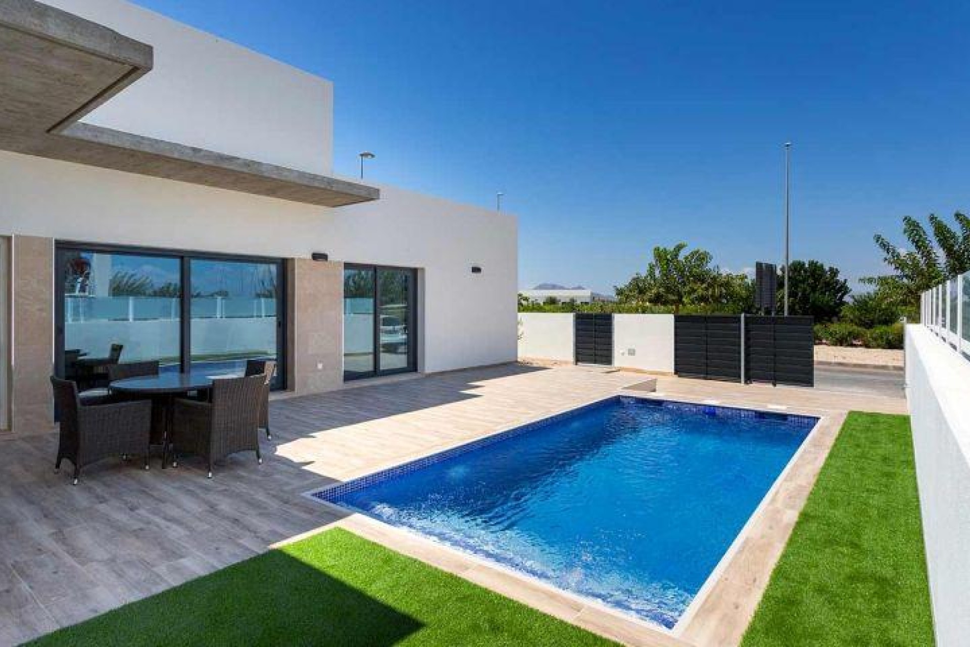Новое здание - Villa - Daya Nueva - Centro
