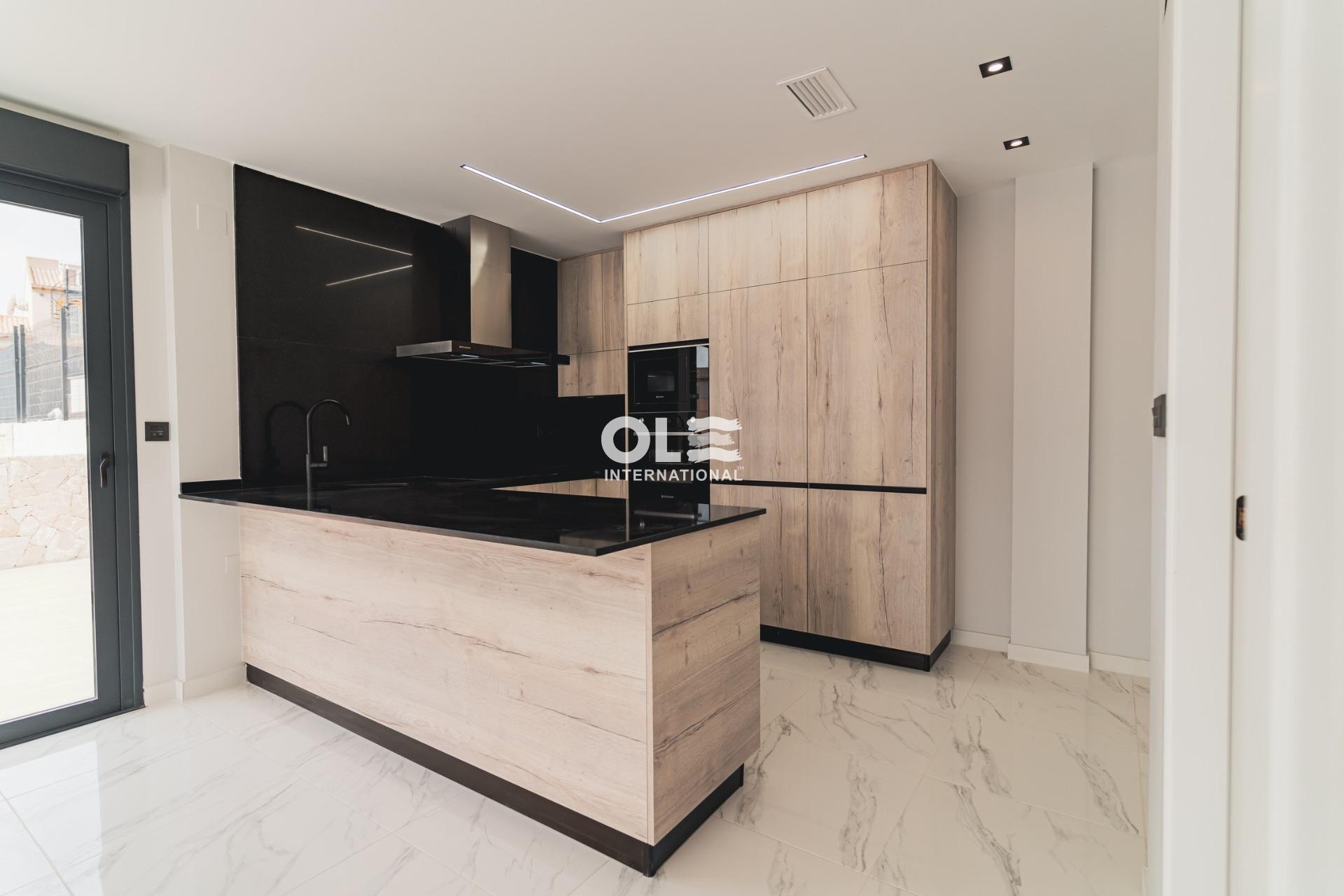 Новое здание - Villa - Orihuela Costa - Punta Prima