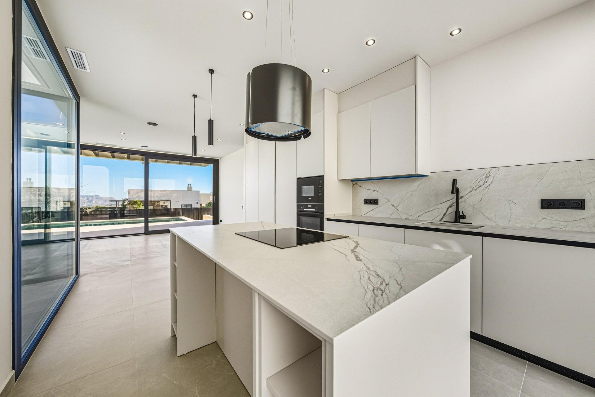 Новое здание - Villa - Polop - La Alberca