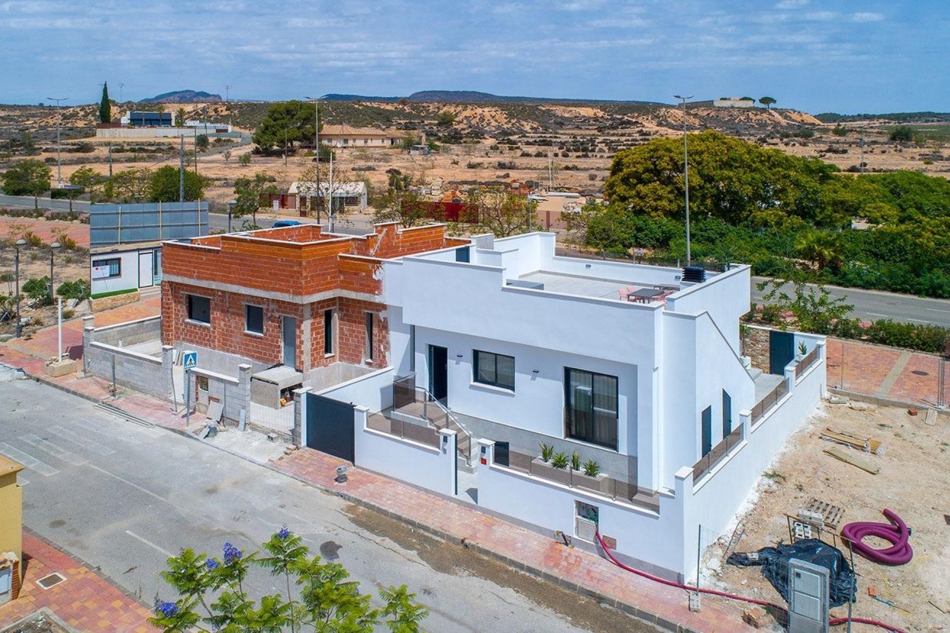 Новое здание - Villa - Sucina