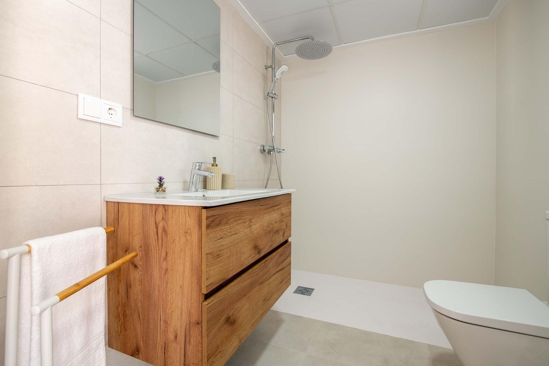 Nowy budynek - Bungalow - Cox - San Fernando