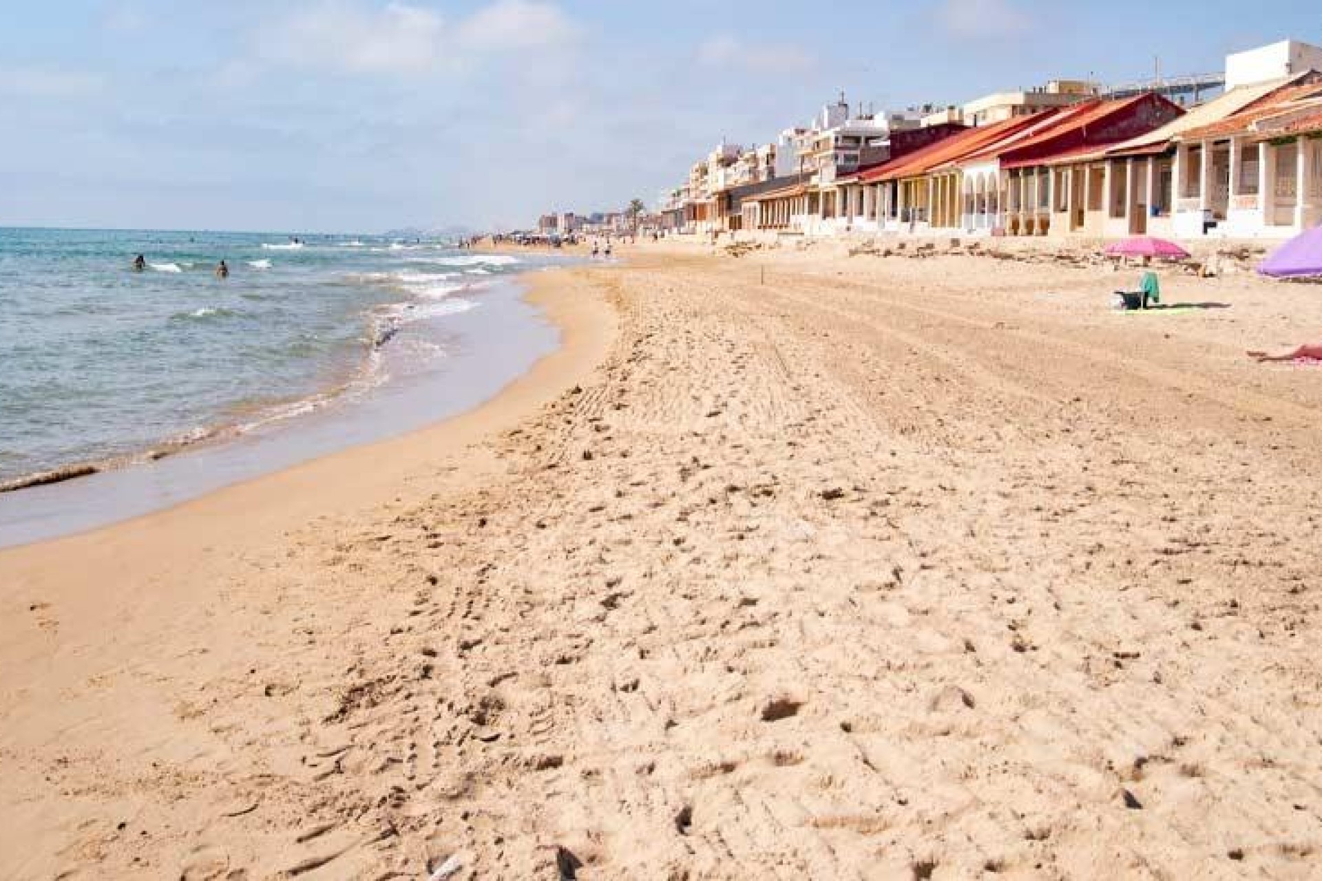 Nowy budynek - Daszek - Guardamar del Segura - Pueblo