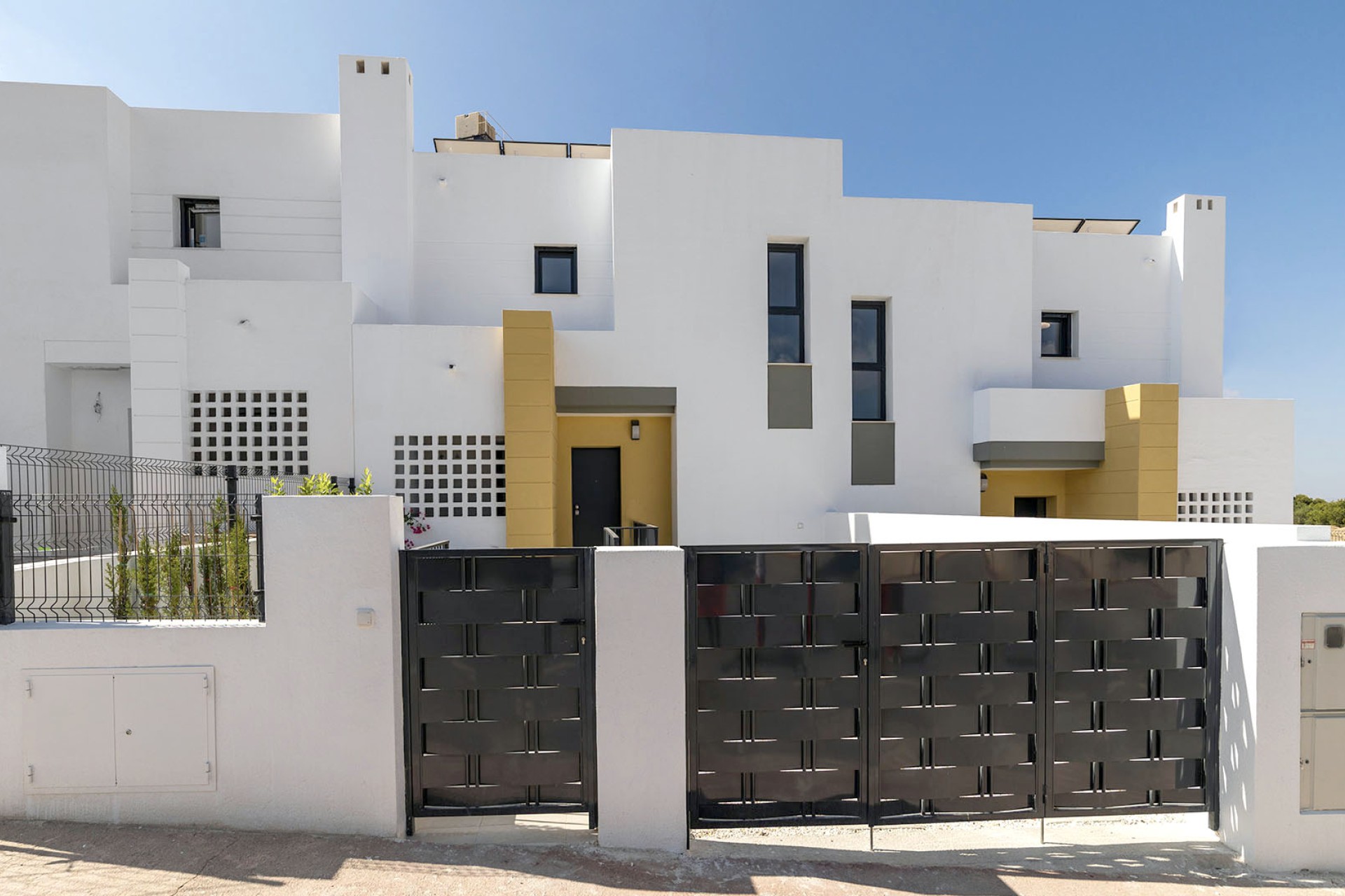 Nowy budynek - Villa - Busot, zona Bonalba Golf (Alicante) - Spain