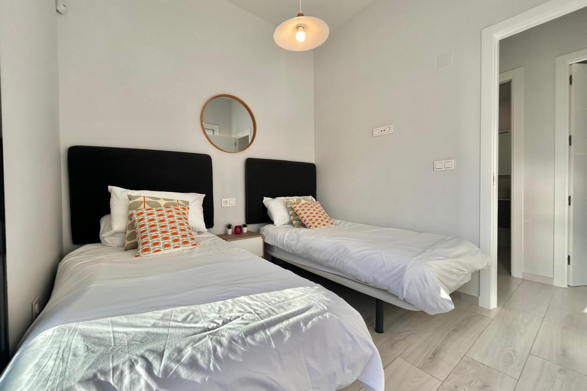 Odsprzedaż - Apartment - Orihuela Costa - Villamartin area