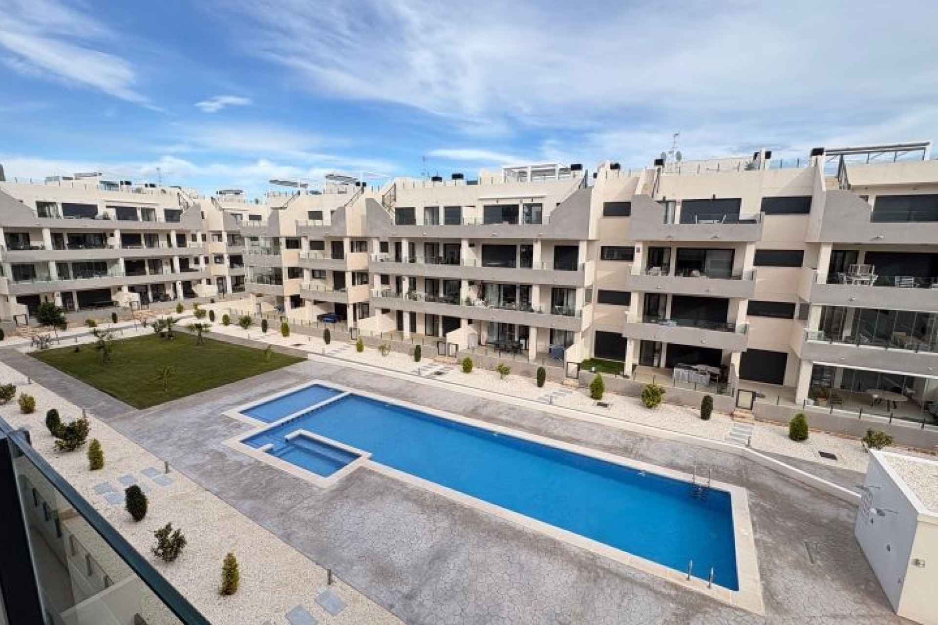 Odsprzedaż - Apartment - Orihuela Costa