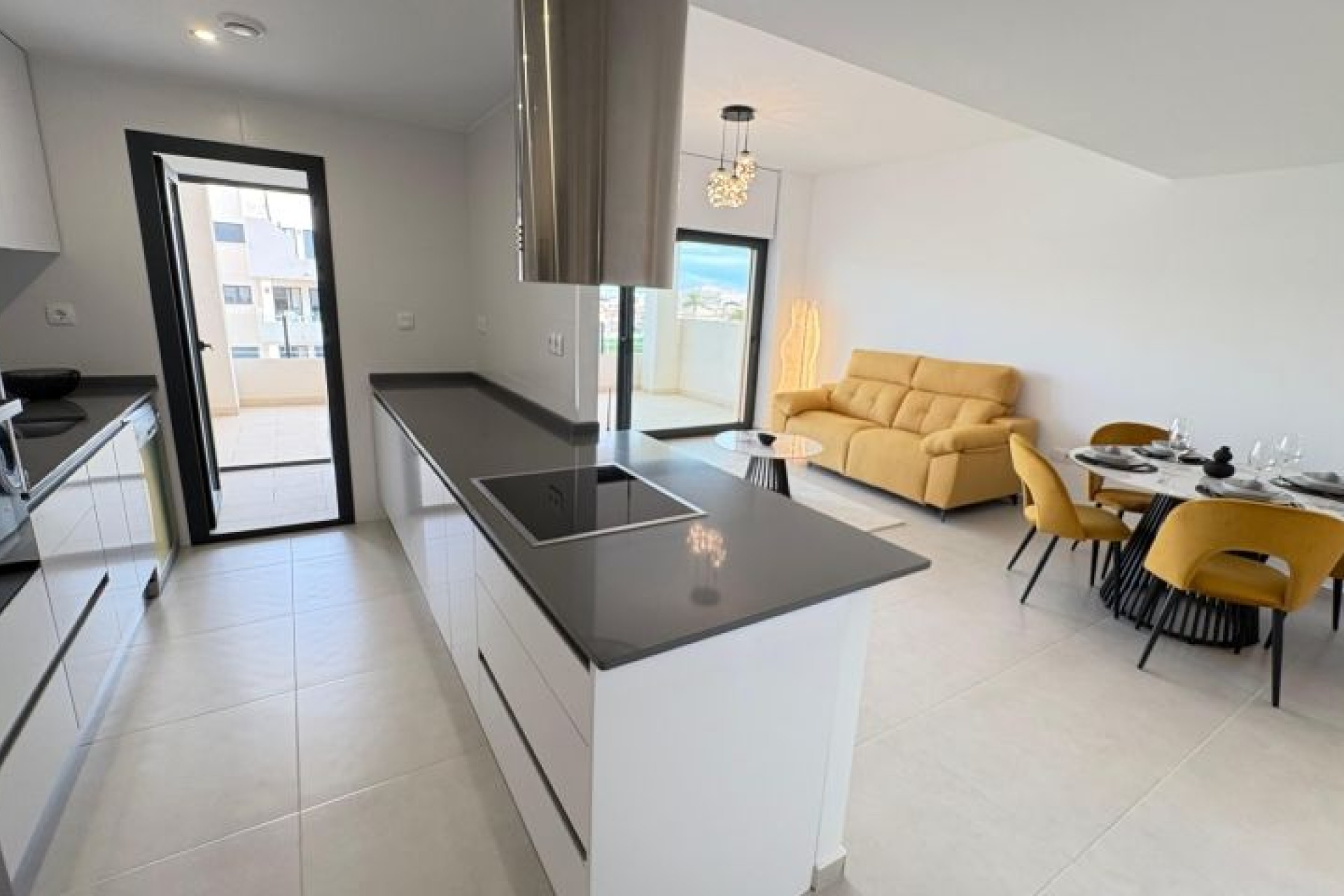 Odsprzedaż - Apartment - Orihuela Costa