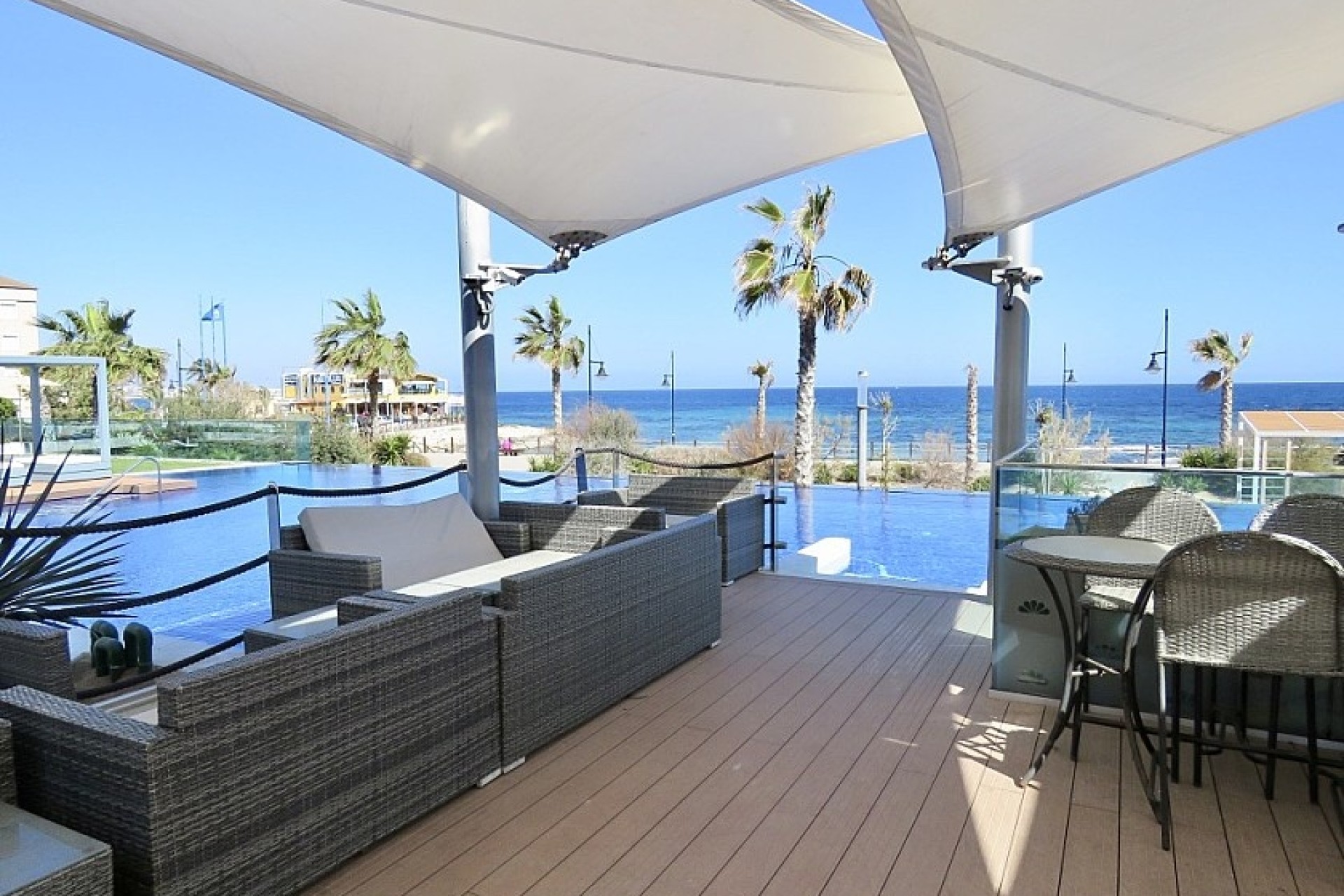 Odsprzedaż - Apartment - Punta Prima