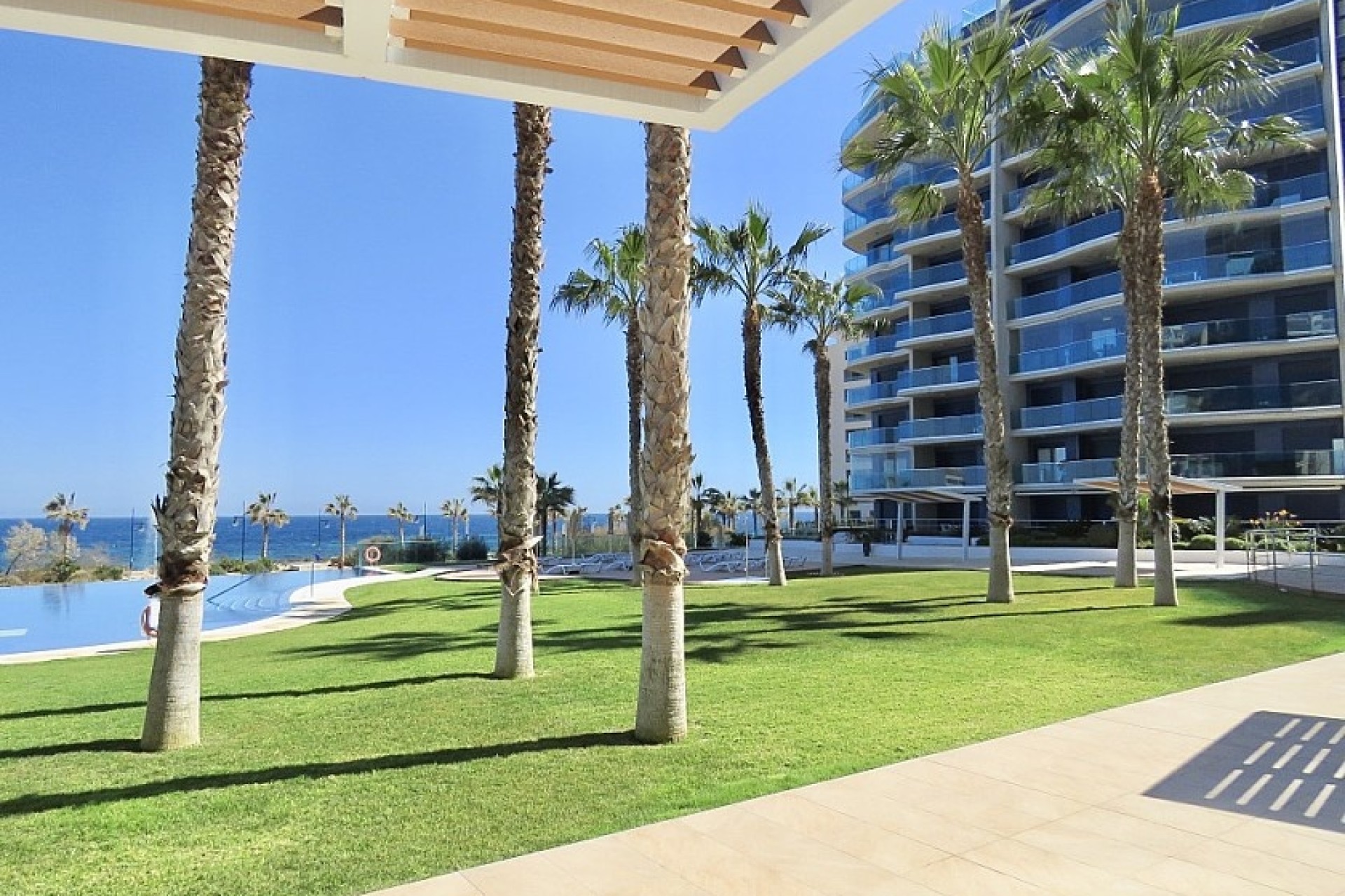 Odsprzedaż - Apartment - Punta Prima
