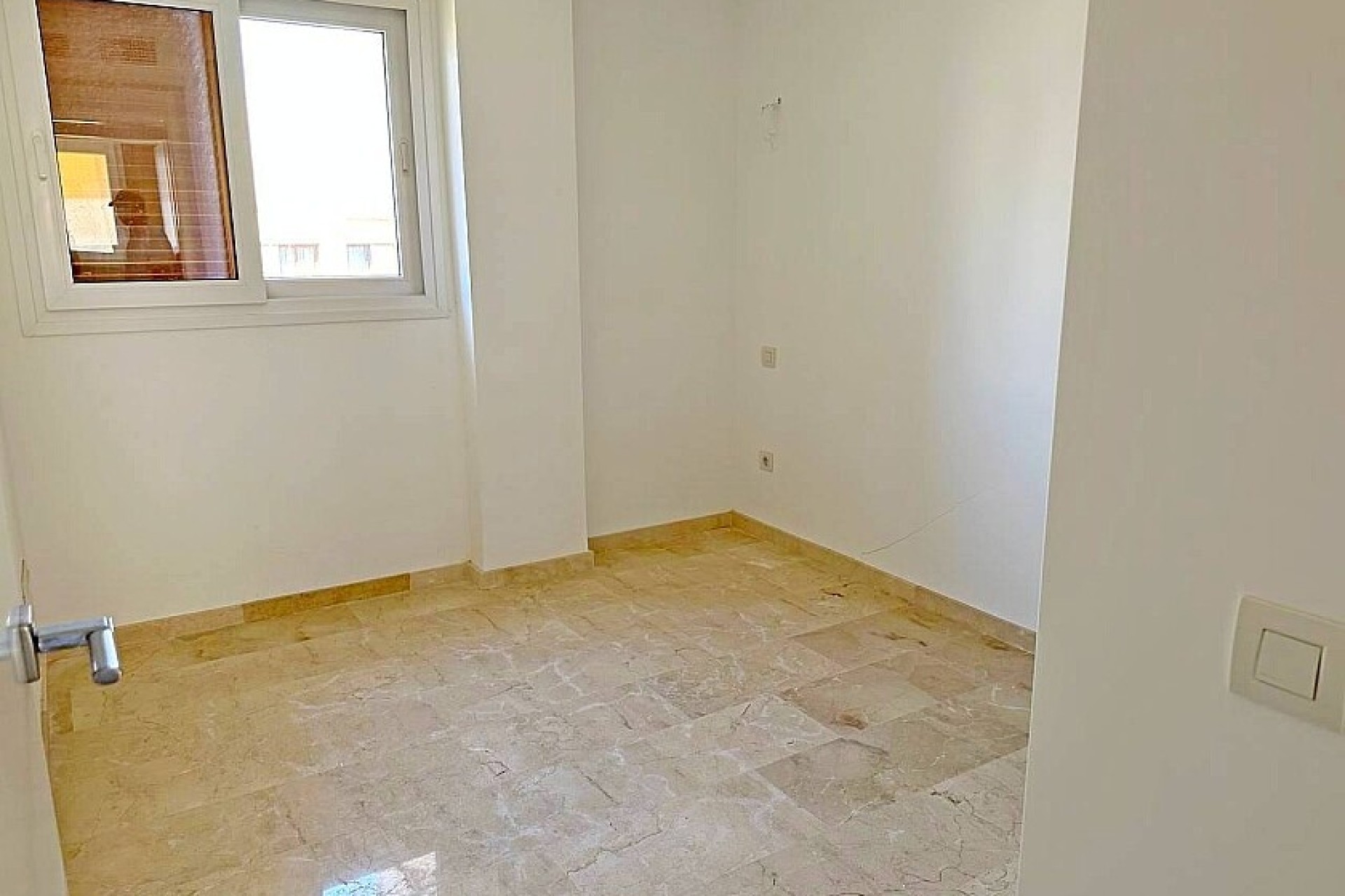 Odsprzedaż - Apartment - Punta Prima