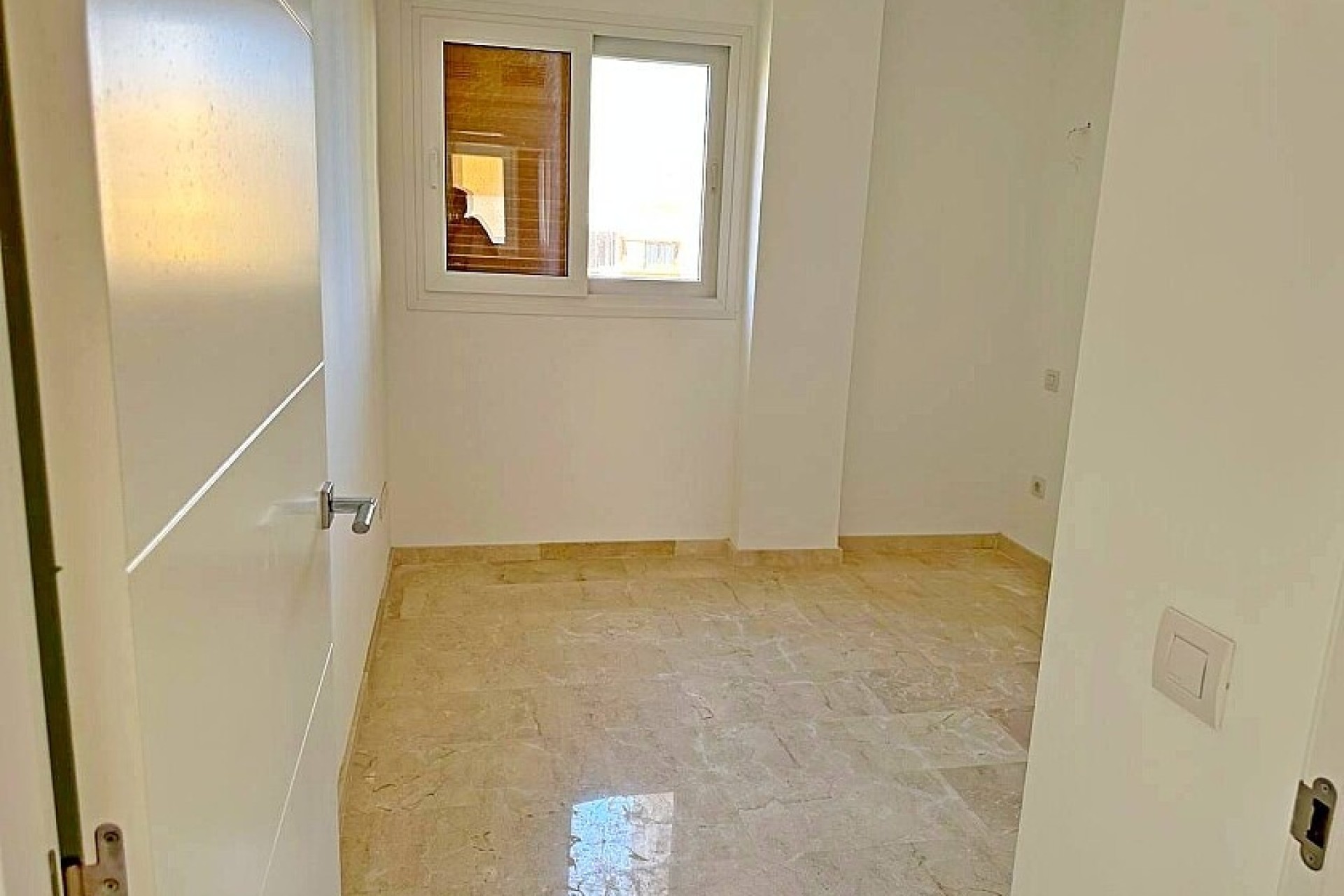 Odsprzedaż - Apartment - Punta Prima