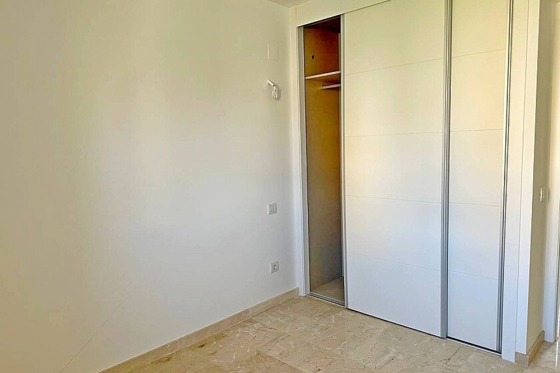 Odsprzedaż - Apartment - Punta Prima