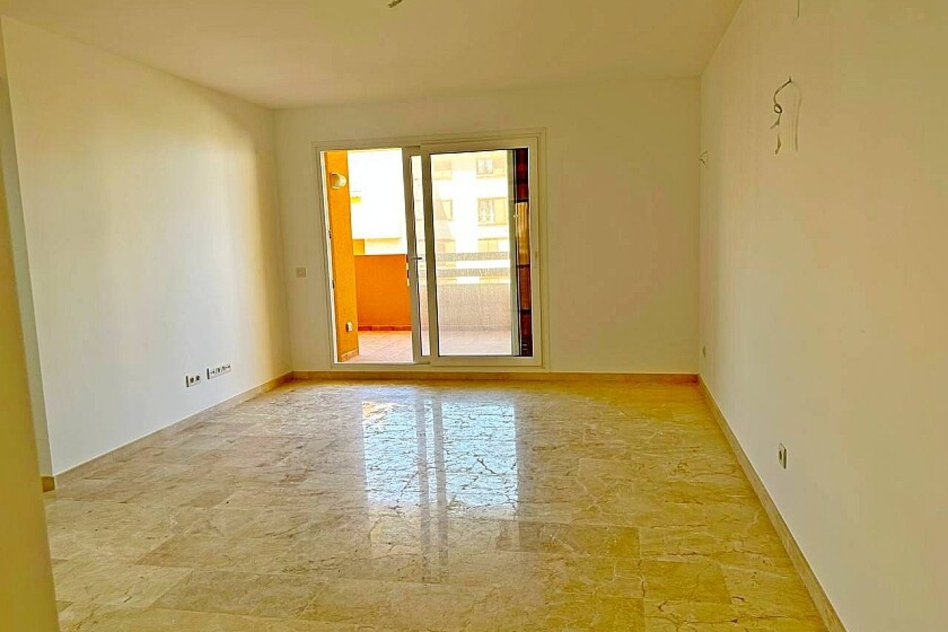 Odsprzedaż - Apartment - Punta Prima