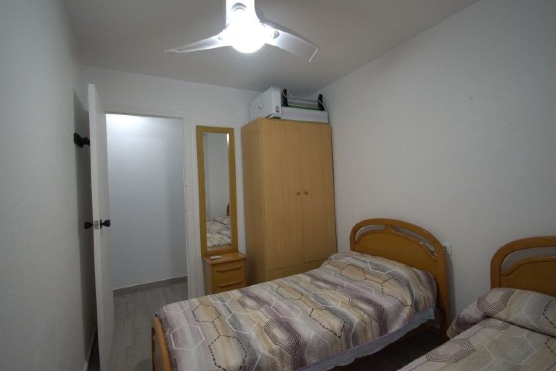 Odsprzedaż - Apartment - Torrevieja